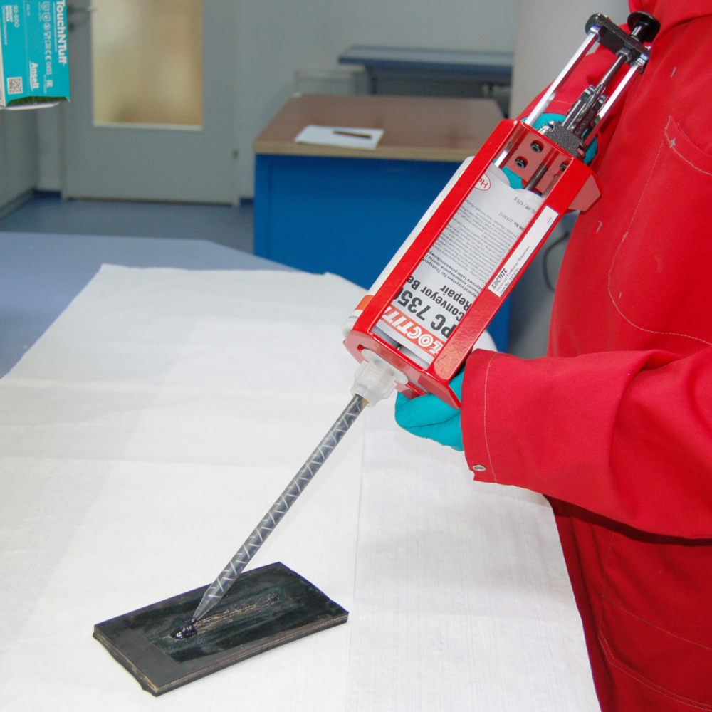 Alternative view of UNIVERSAL FIXMASTER DISPENSER